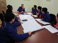 開會討論技術方案